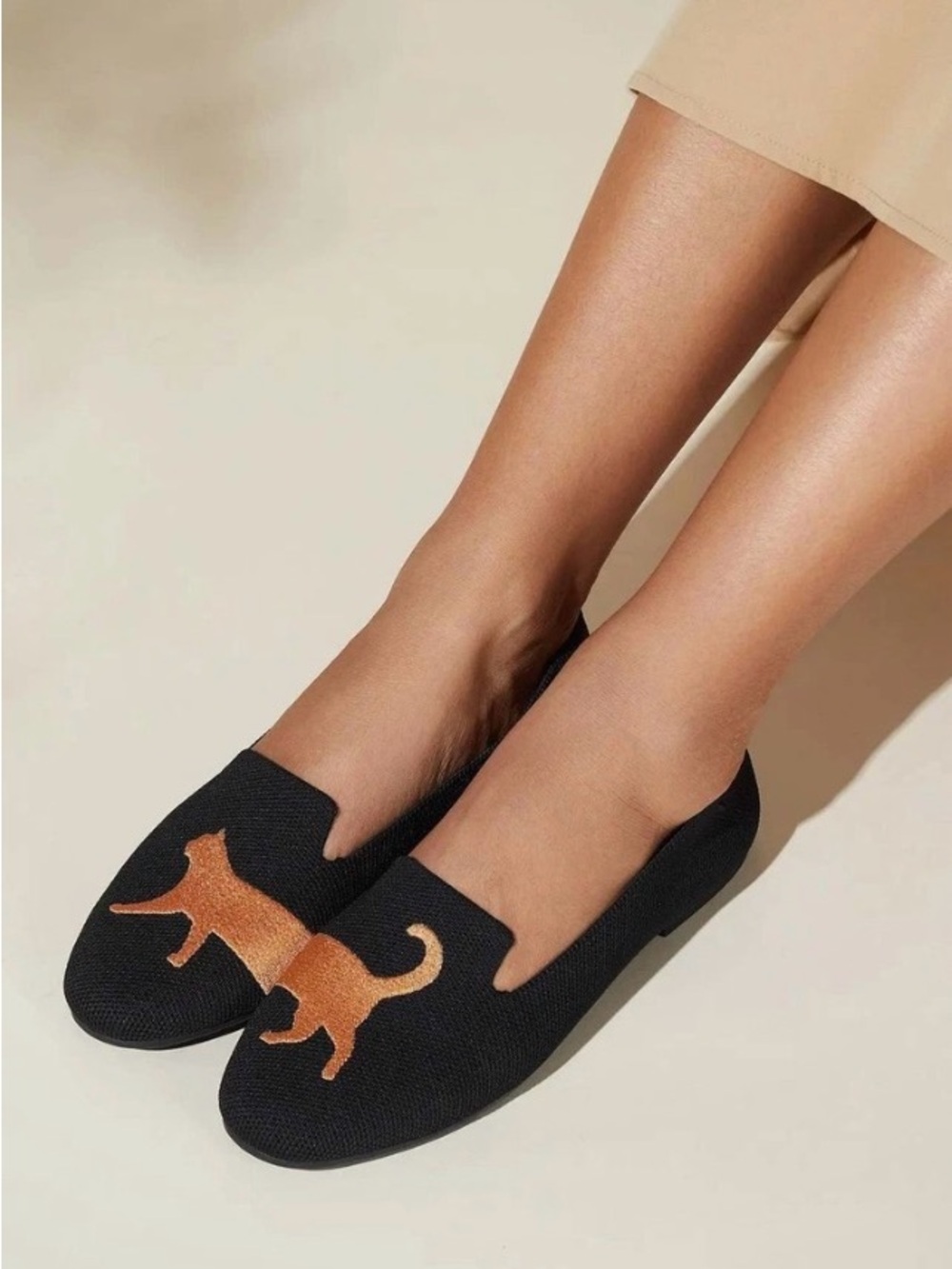 Black Audrey Embroidered Cats Slip-On Loafers size 38.5/US7.5 EUC